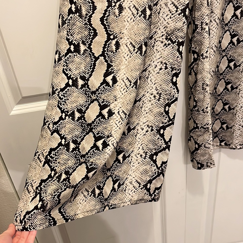 L’Agence Python Print Silk Pants - Picture 3 of 7